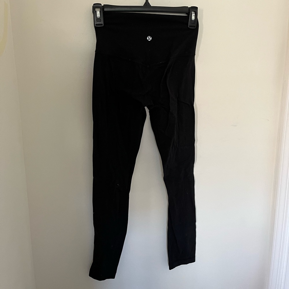 Black lululemon leggings